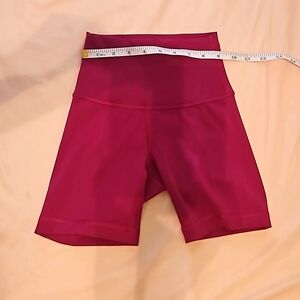 Lululemon size 0 juniors, biker shorts